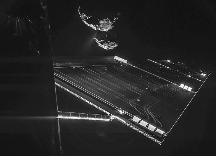 Rosetta spacecraft and comet 67P/Churyumov-Gerasimenko
