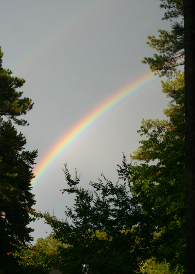 rainbow segment with supernumerary arcs