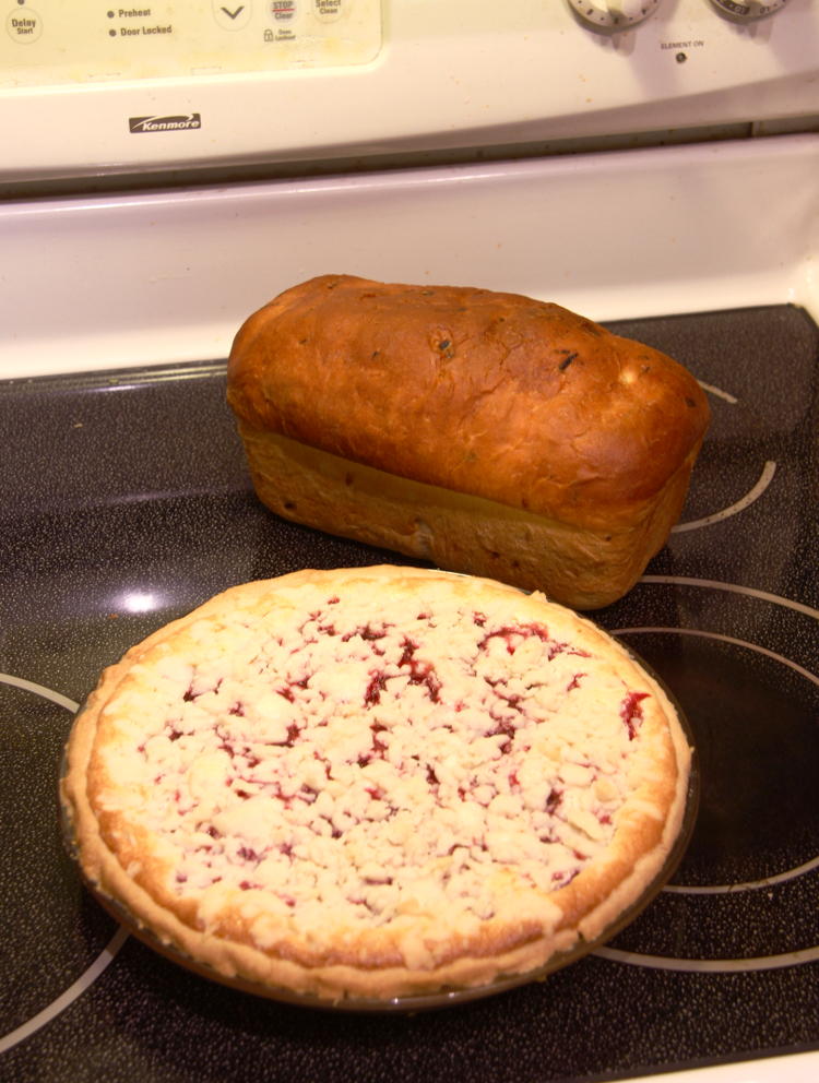 Cranberry cheesecake and sourdough bread