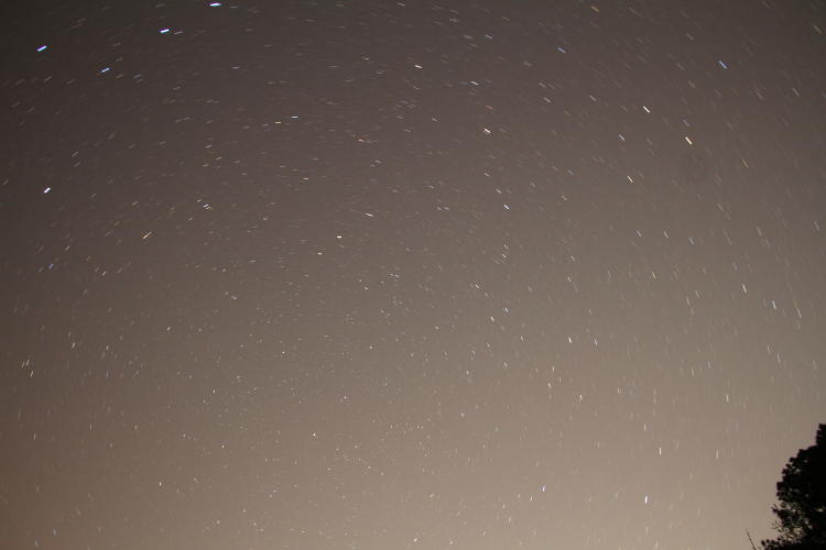4-5 minute exposure of northern night sky