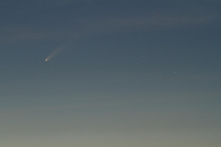 Comet C/2020 F3 NEOWISE in the evening sky