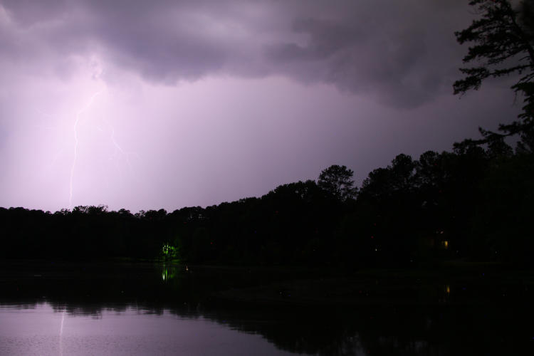 distinct visible lightning bolt out west