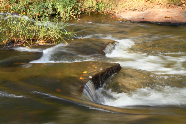 ripples on Neuse River, slower exposure