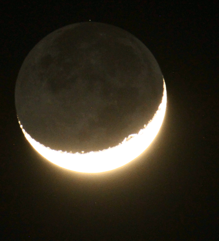 animated gif of HP 13579 being occulted by crescent moon