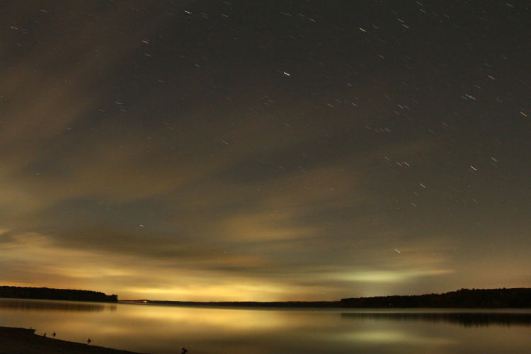 scattered clouds in night sky over Jordan Lake during Leonids meteor shower