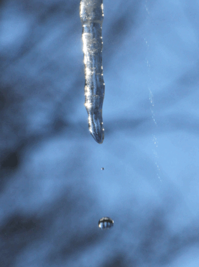 two-frame animation of successive drops almost perfectly timed