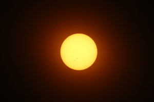 rough rendition of sun appearance through viewfinder and solar filter