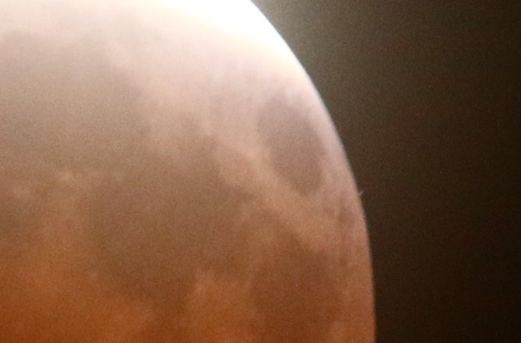 star HIP 110580 appearing from behind partial lunar eclipse of August 27/28, 2026