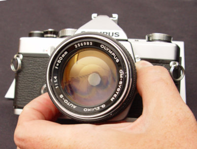 testing Olympus OM-1 camera